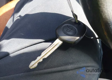 2018 Toyota Corolla L z USA, uszkodzony, nr VIN 2T1BURHE8JC996706